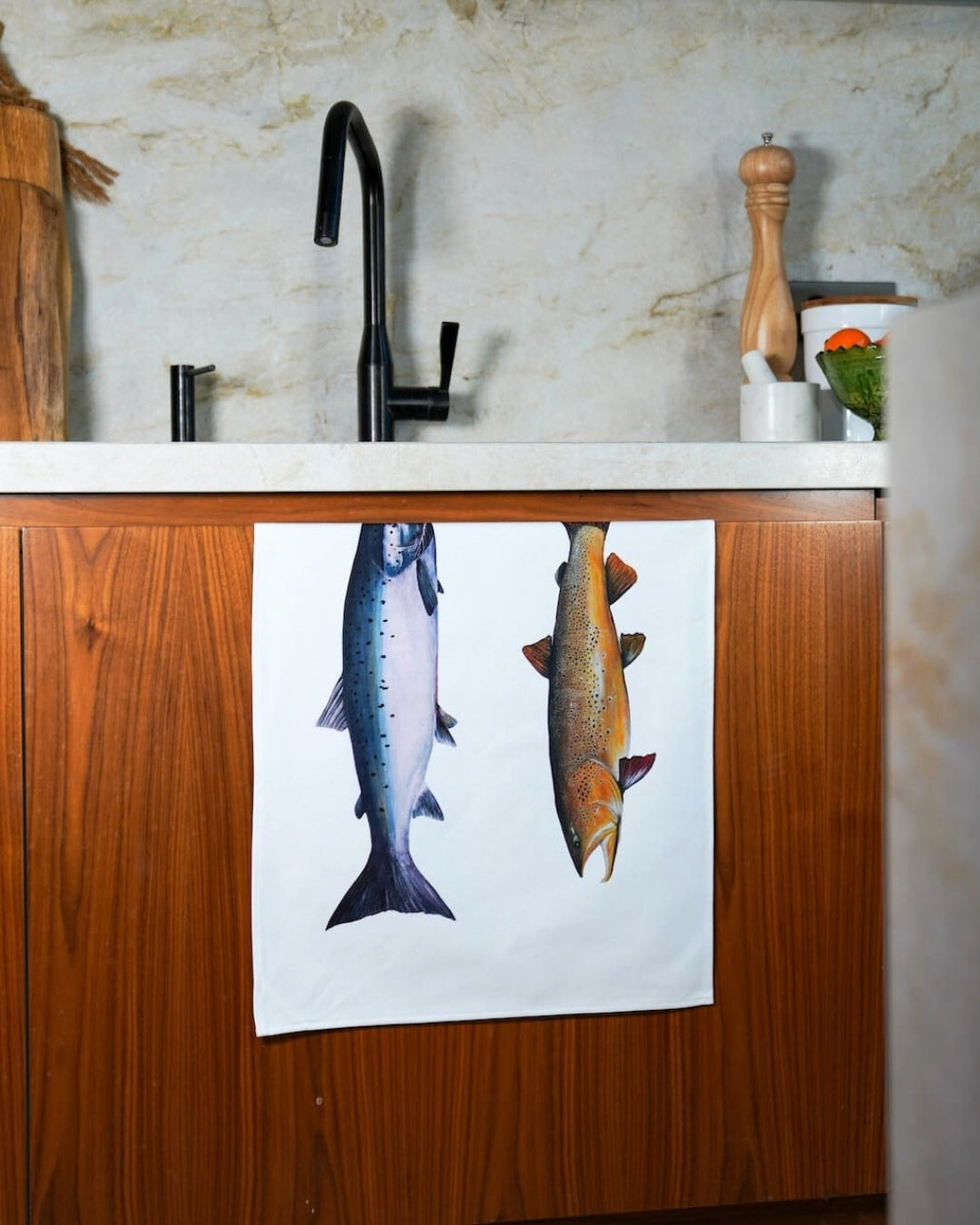 100% cotton tea towel: Salmonidae