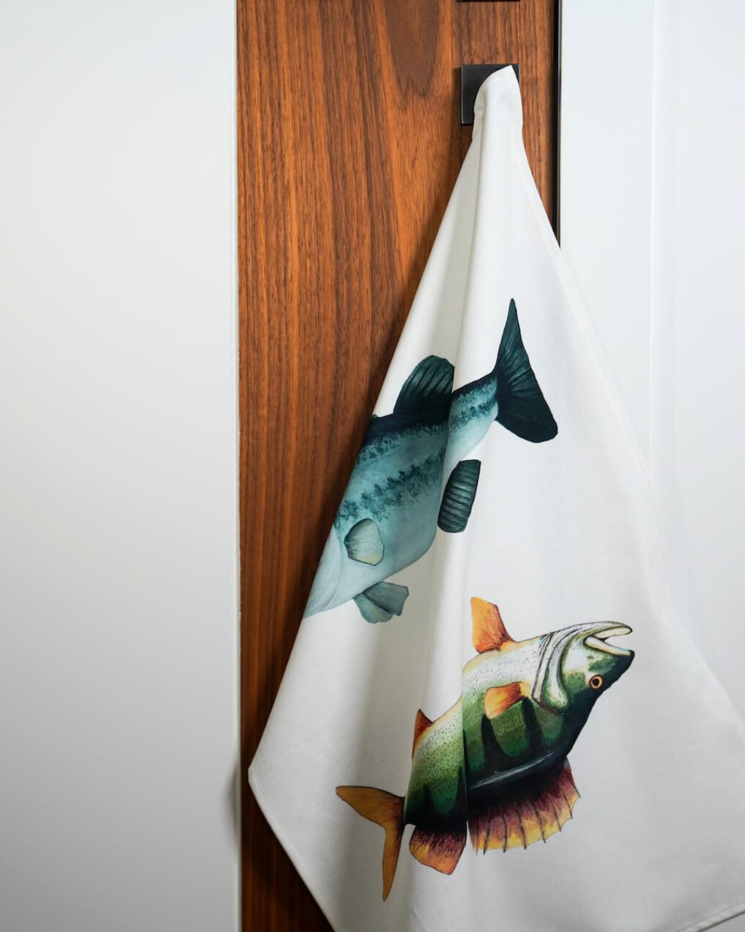 100% cotton tea towel: Freshwater predators