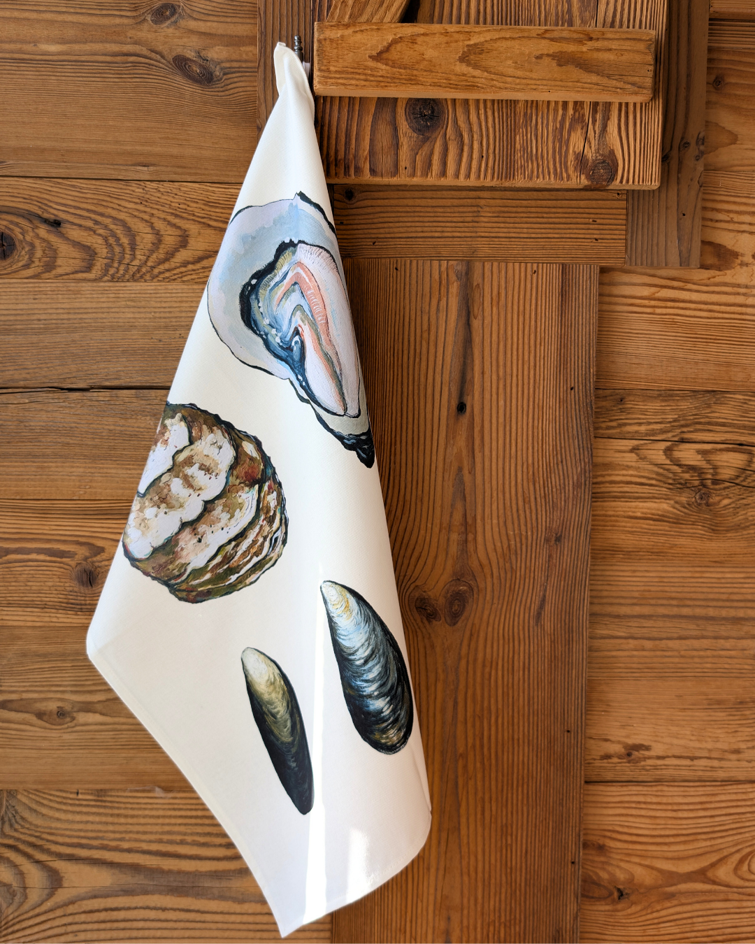 100% cotton tea towel: The Shells